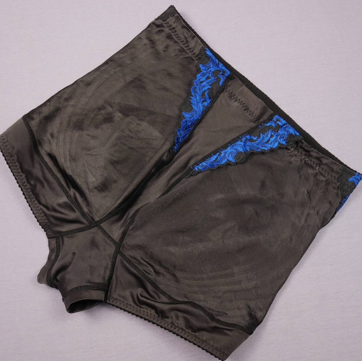 6551 マルコ モダンな花柄レース ショート丈補正ガードル EL-76 ブラック_画像7