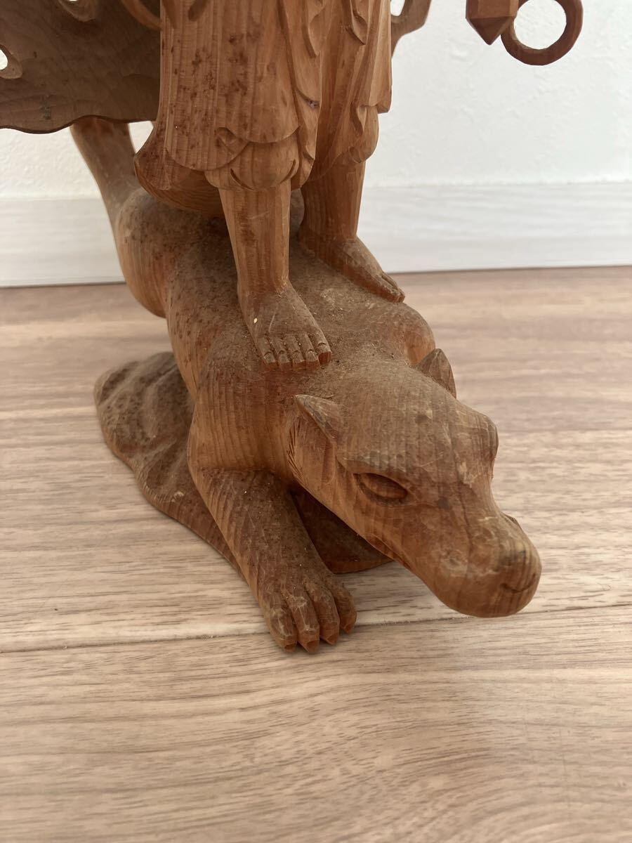 [.. право на данный момент ] изображение Будды предметы для домашнего буддийского алтаря буддизм .. большой право на данный момент бог ... гора . небо . горы вера храм . храм .... закон ... дерево резьба по дереву скульптура .. неподвижный Akira .