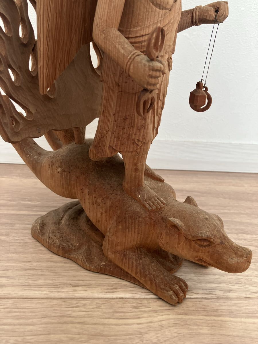 [.. право на данный момент ] изображение Будды предметы для домашнего буддийского алтаря буддизм .. большой право на данный момент бог ... гора . небо . горы вера храм . храм .... закон ... дерево резьба по дереву скульптура .. неподвижный Akira .