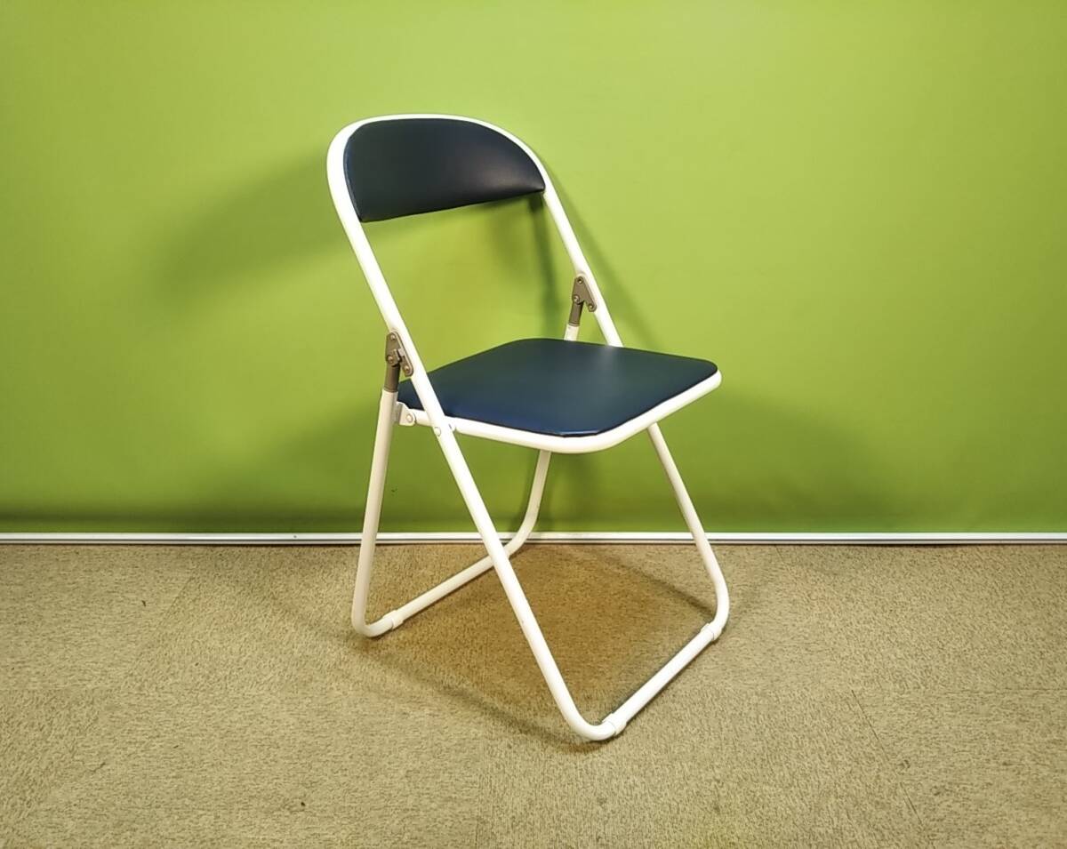 【全国送料無料】▼折りたたみイス　パイプ椅子　折りたたみ椅子▼藤沢工業▼WF-103　ネイビー▼中古品▼A-1569_画像2