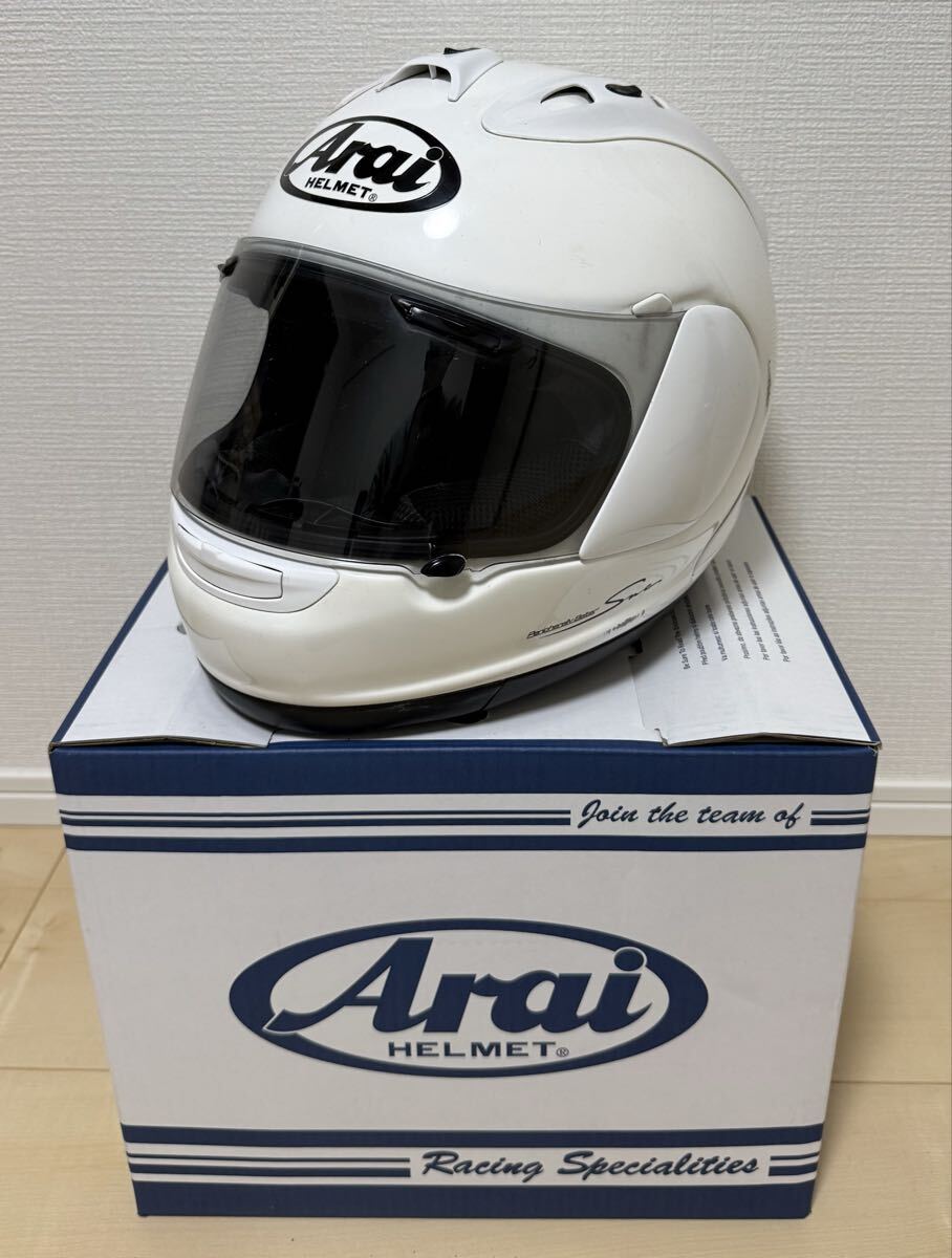Arai ARAI RX-7 RR5 белый 57.58cm M размер выгорел цвет царапина есть full-face Arai ARAI RX-7 RR5 белый 57.58cm M размер выгорел цвет царапина есть full-face