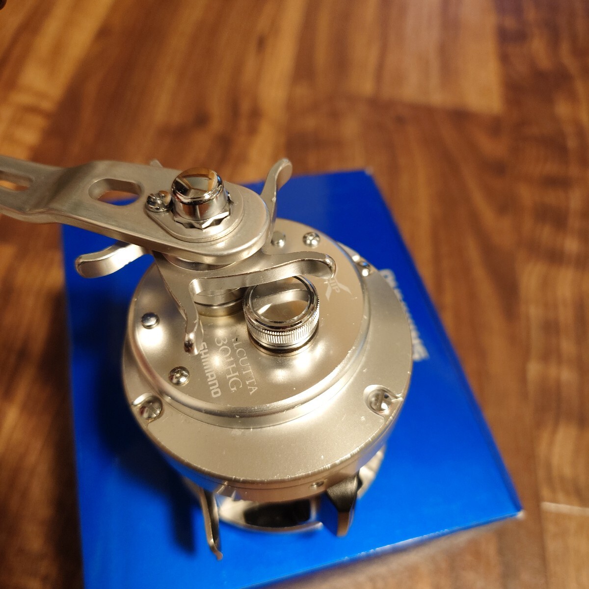 13オシアカルカッタ301HG SHIMANO　オーシャンマークハンドルノブ付_画像5