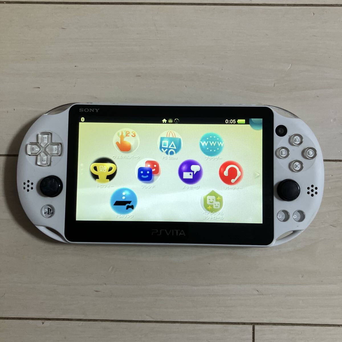 SONY PSVITA PCH-2000 ZA22 1GB 本体 wifi 初期化 ソニー ピーエス ビータ ヴィータ プレイステーション PlayStation プレステ PS ホワイト_画像1