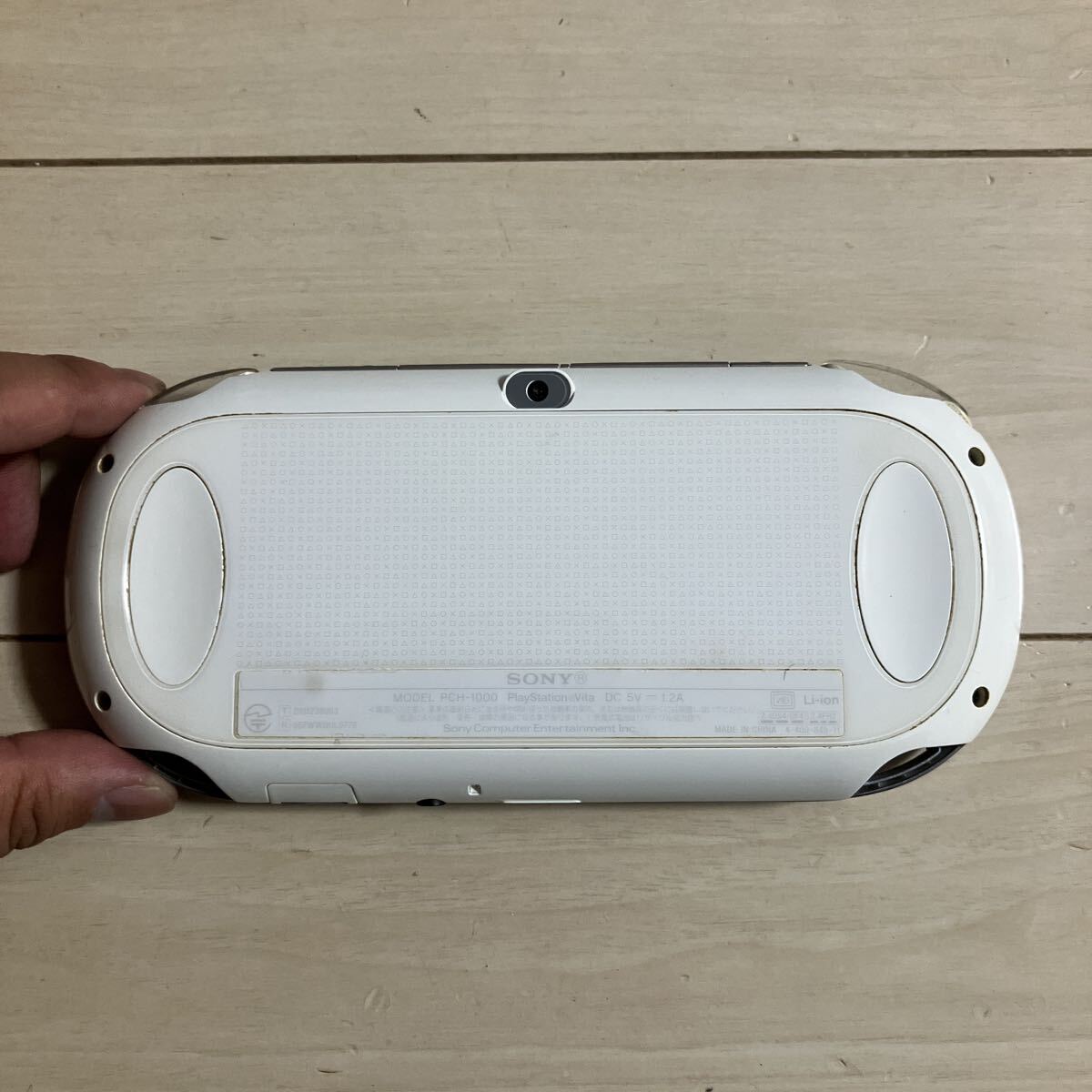 SONY PSVITA PCH-1000 ZA02 本体 動作品 初期化 wifi ソニー プレイステーション ビータ ヴィータ プレステ PlayStation プレステ PS _画像3