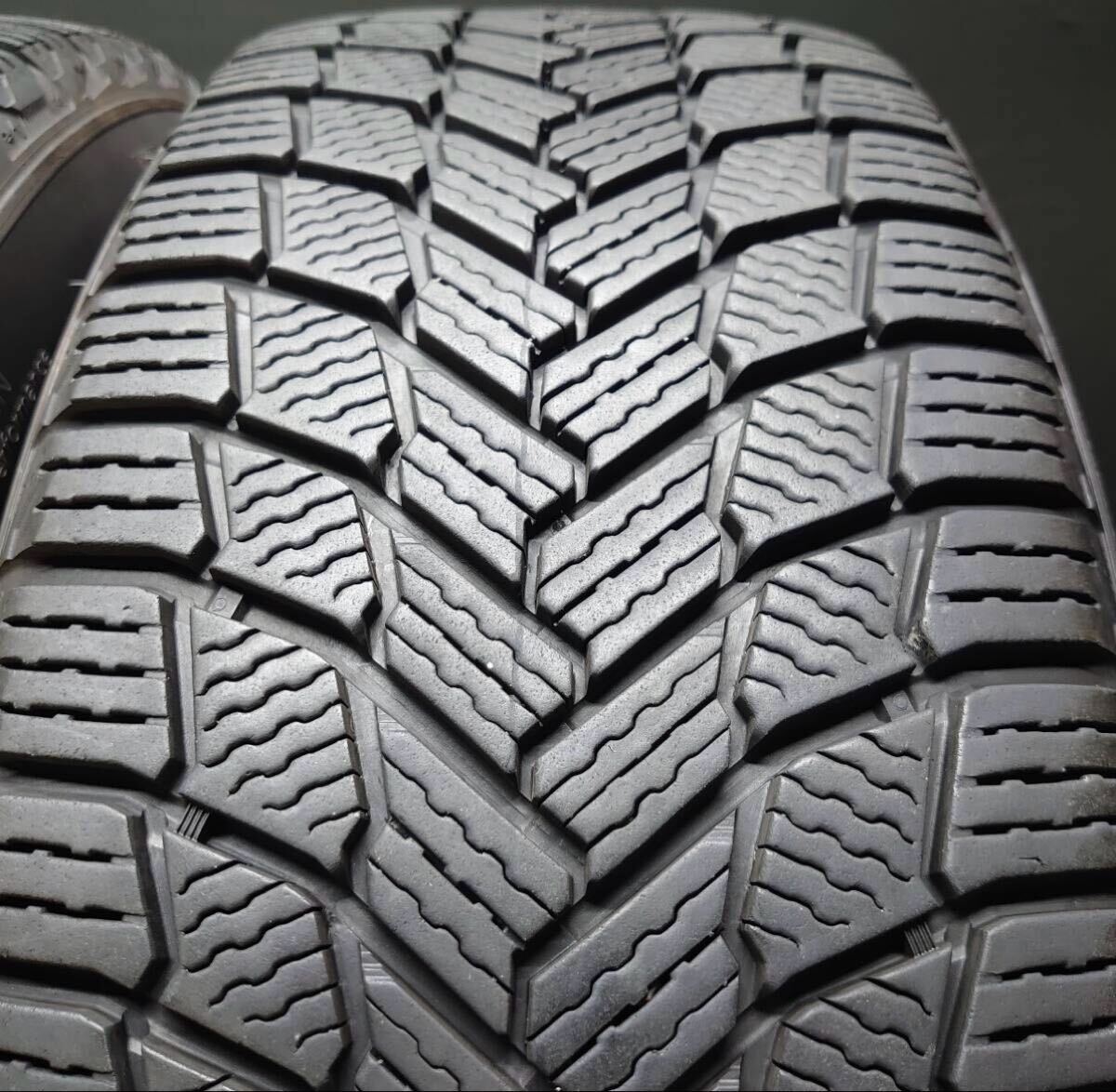 社外アルミ+スタッドレス　ミシュラン　235/60R18 X-ICE Snow SUV VOLVO ボルボ　XC60 XC90 など　PCD108/+56 _画像9