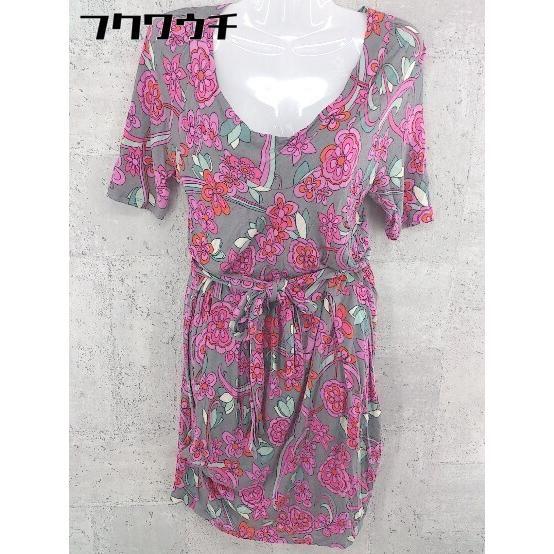 ◇ ◎ JUICY COUTURE 総柄 ウエストリボン付き 半袖 膝丈 ワンピース サイズP グレー ピンク系 レディース_画像1