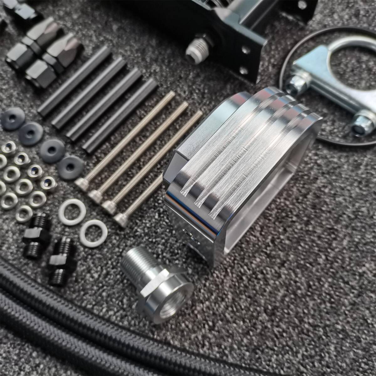 CB250N CB250T CB400N CB400T маслоохладитель (16-0203.11 серебряный / чёрный ) A99