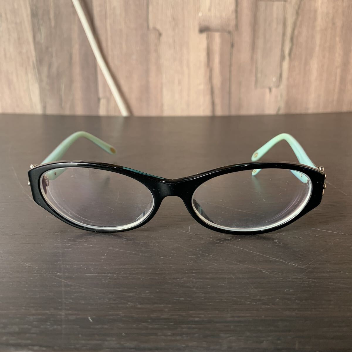 （FUL004） TIFFANY&Co ティファニー　めがね 度入り　TF2067-B-A 8001 5516 135 箱　メガネ拭き付き　中古品_画像2