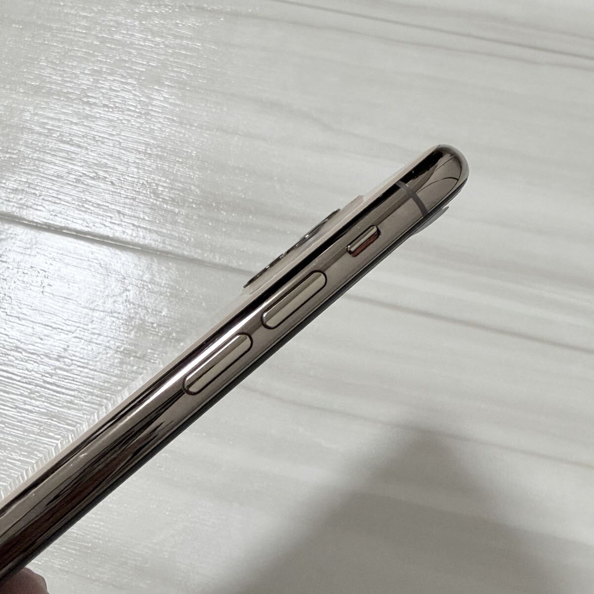 iPhone 11 Pro 256GB ゴールド バッテリー100%! AppleCare修理上がり品! SIMロック解除済み SIMフリー SoftBank_画像8