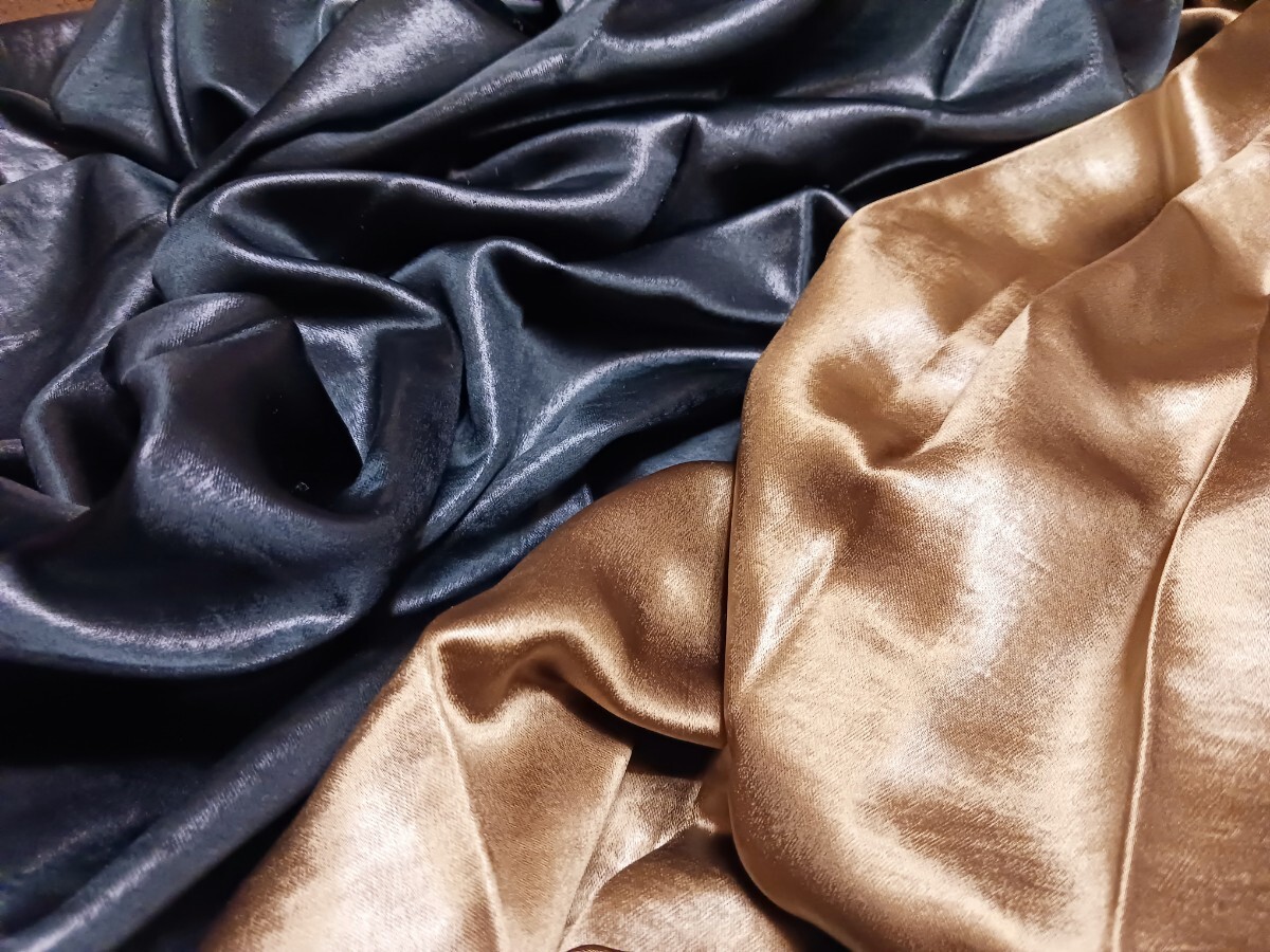 超光沢肉厚つるつるサテン2着セット☆ヤバい光沢感☆つるつるサテンプリーツロングスカート☆ゴールド&ブラック☆JEANASiS☆テカテカ_画像1