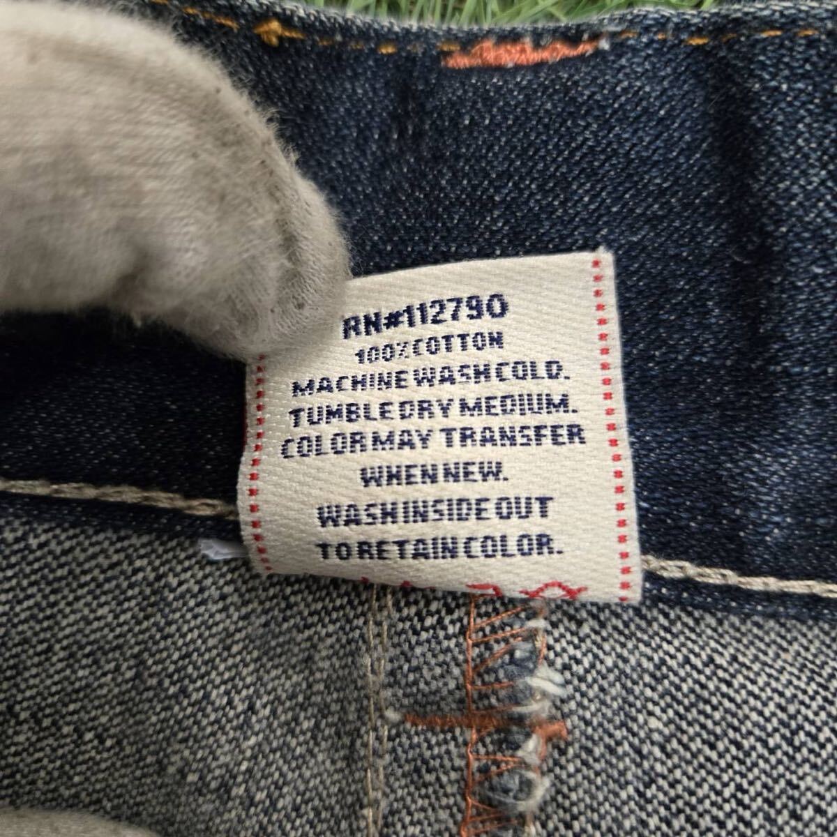 TRUE RELIGION JOEY 34X33 ブーツカット デニムジーンズ USA製 裾ダメージ 色落ち 中古【希少】 現状品／1円スタート_画像9