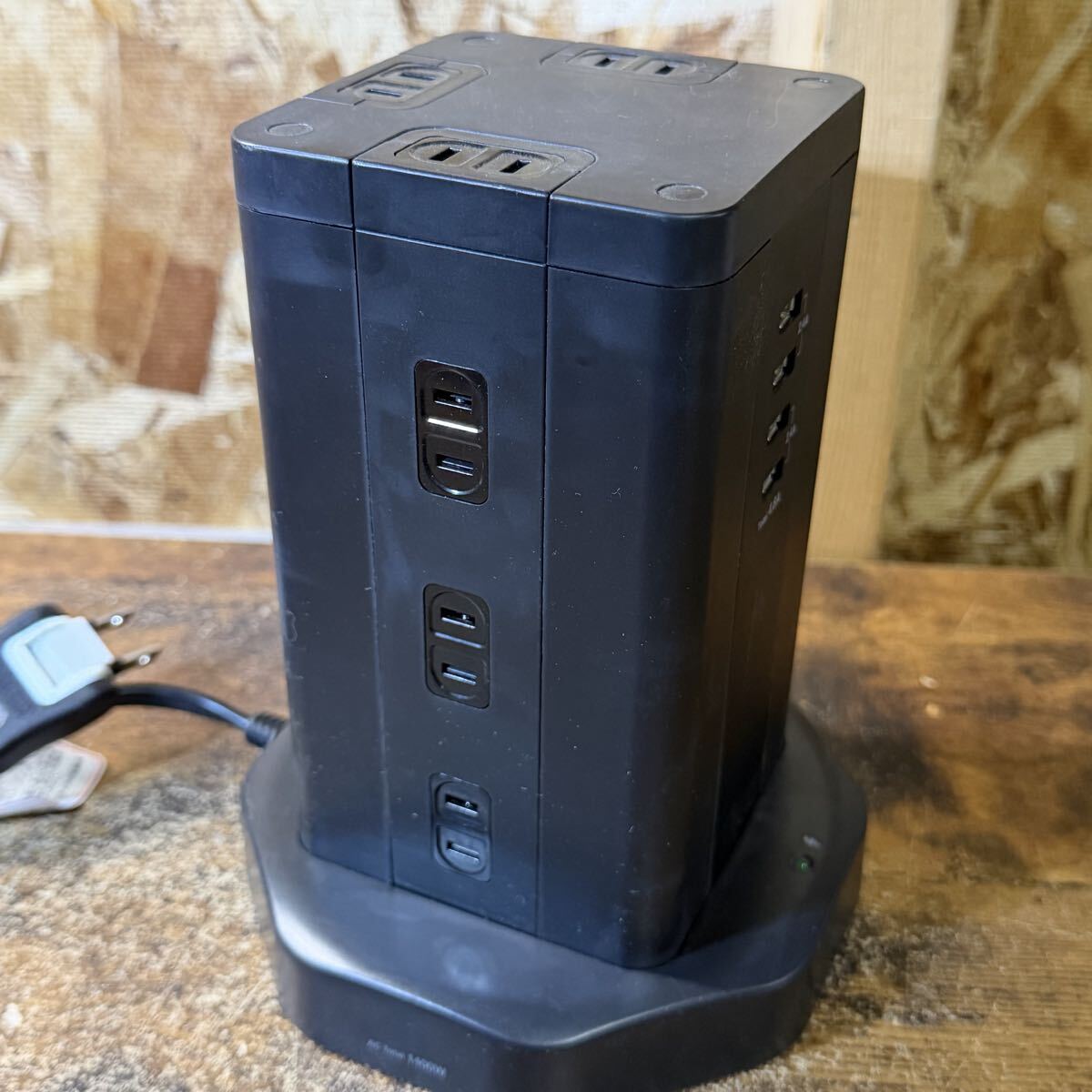 ELPA タワー型電源タップ WBS-TW1204USB インテリア 中古品_画像2