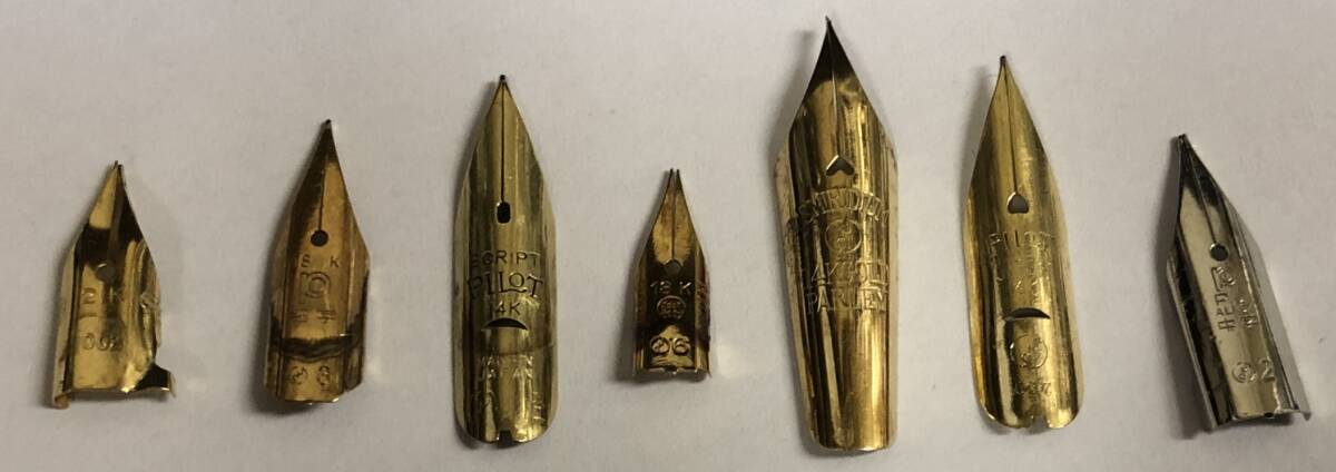 万年筆 ペン先のみ 材質 重量等全て不明 ジャンク品です。_画像1