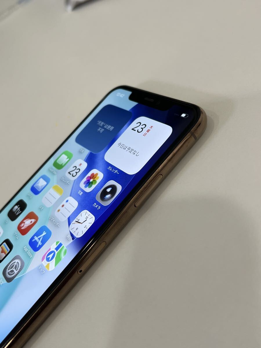 送料込み【未使用品】 iPhone11 Pro 256GB SIMフリー ゴールド 新品未使用 本体のみ_画像4