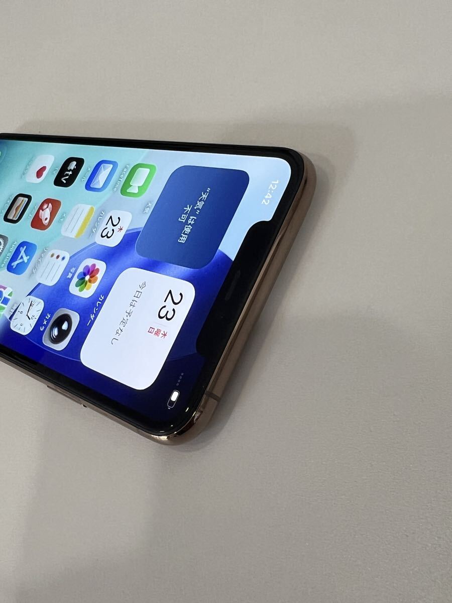 送料込み【未使用品】 iPhone11 Pro 256GB SIMフリー ゴールド 新品未使用 本体のみ_画像5