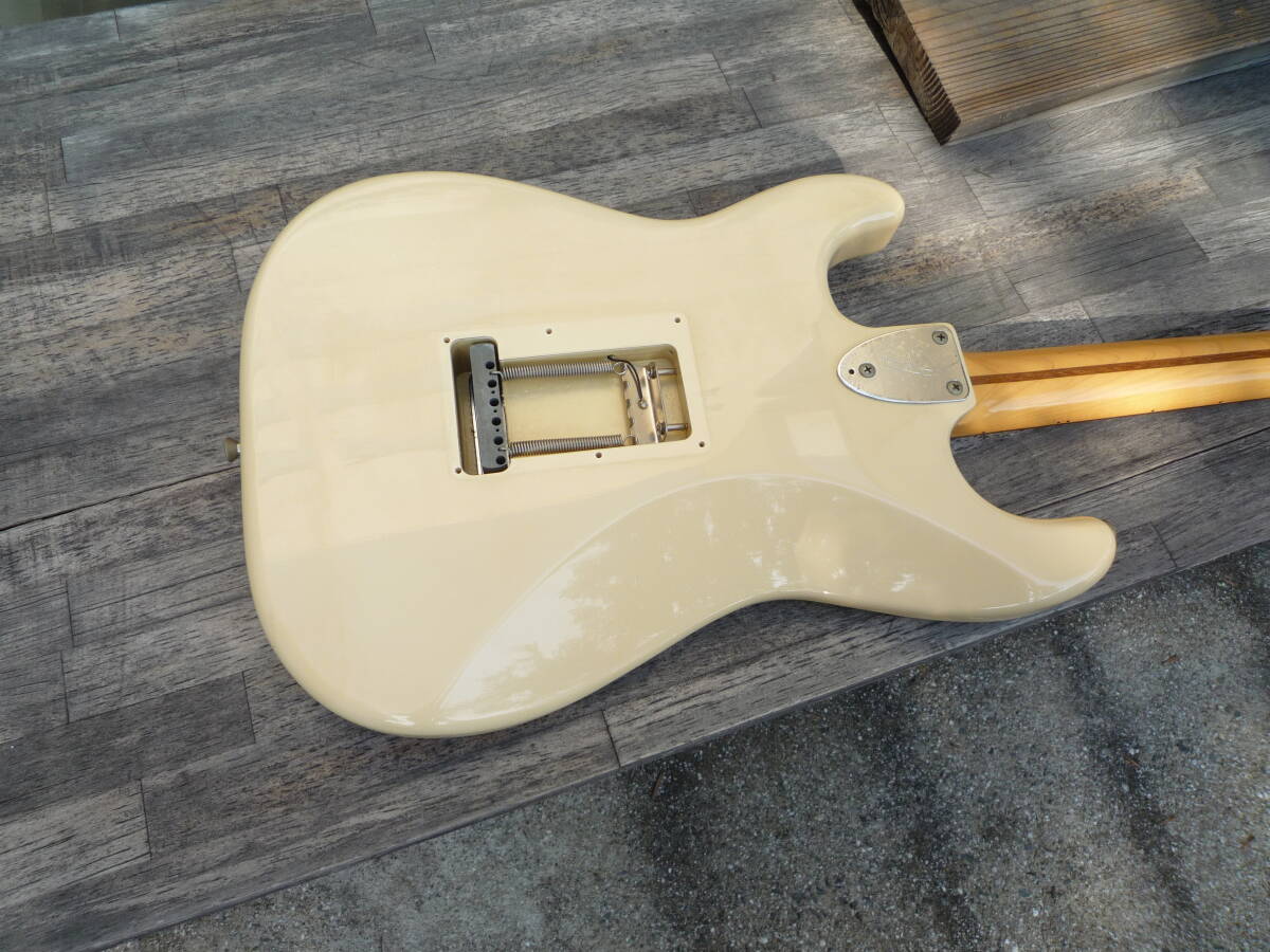 FENDER　japan ST72 VWH USマイク_画像5