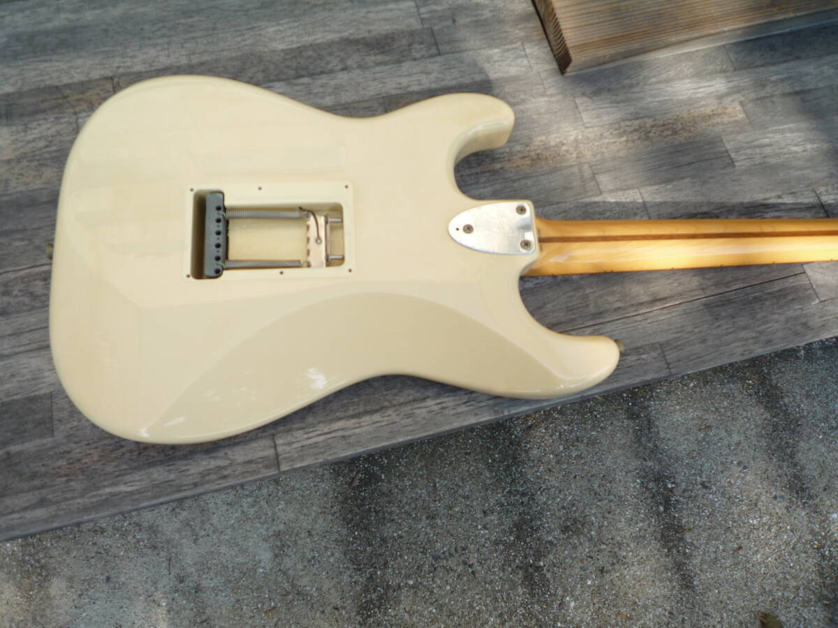 FENDER　japan ST72 VWH USマイク_画像7