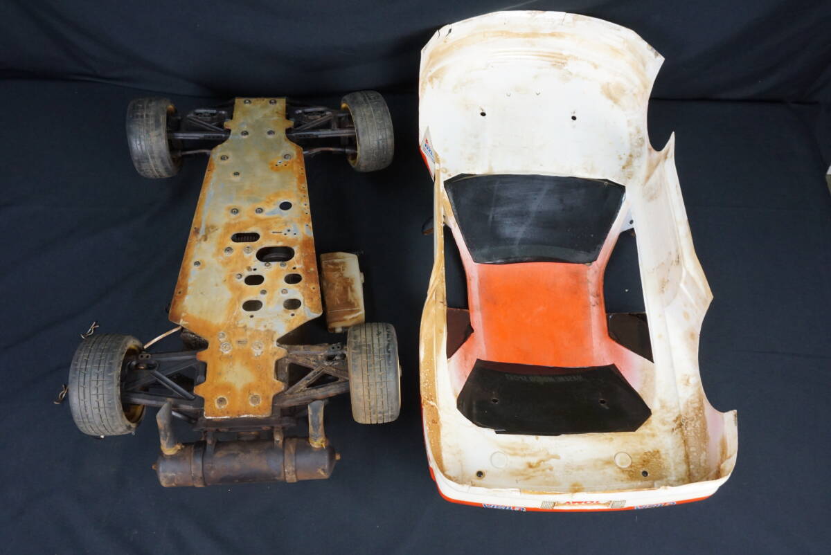 送料込み ジャンク 京商 1/8 エンジンカー ラジコン ユニシアジェックス スカイライン GT-R 車体のみ 動作未確認 現状 21エンジン_画像6