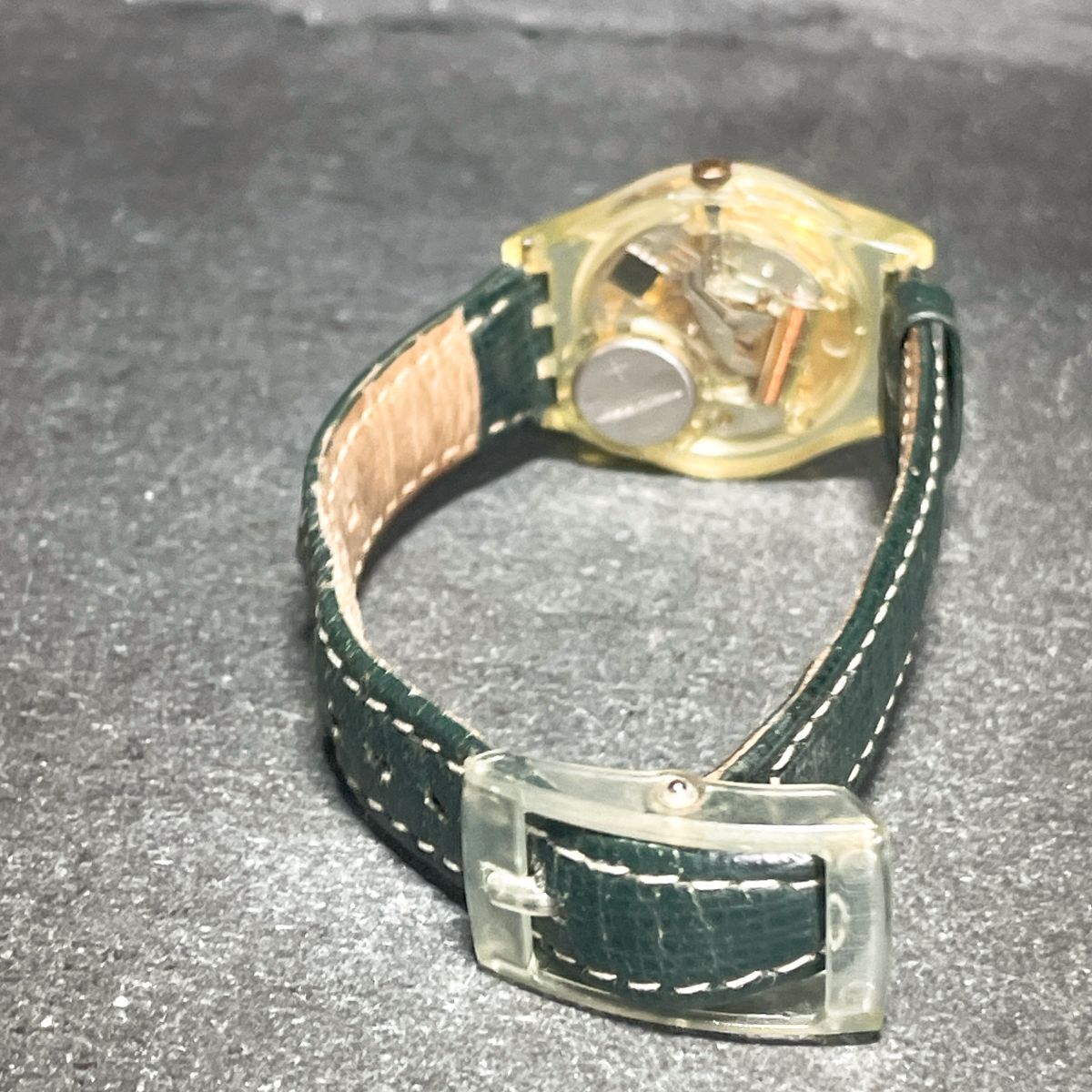 Swatch スウォッチ Madeleine LG113 腕時計 アナログ クオーツ 3針 スケルトン レザーバンド グリーン 新品電池交換済み 動作確認済み_画像5