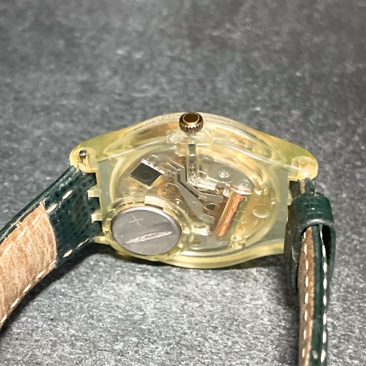 Swatch スウォッチ Madeleine LG113 腕時計 アナログ クオーツ 3針 スケルトン レザーバンド グリーン 新品電池交換済み 動作確認済み_画像6