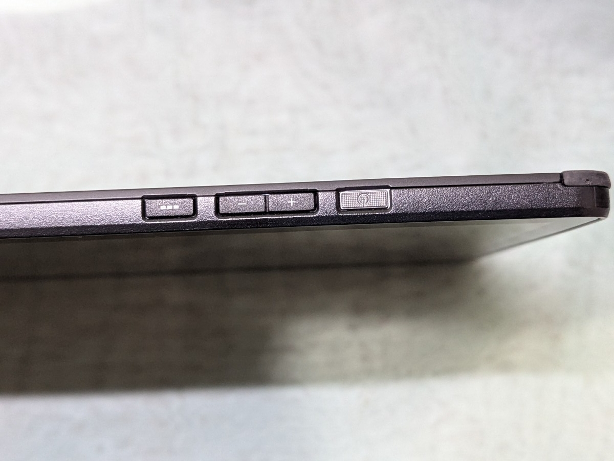 Fujitsu-ARROWS Tab Q738/SE (Win11/バッテリー「早めの交換お勧め」メッセージ品!_画像4