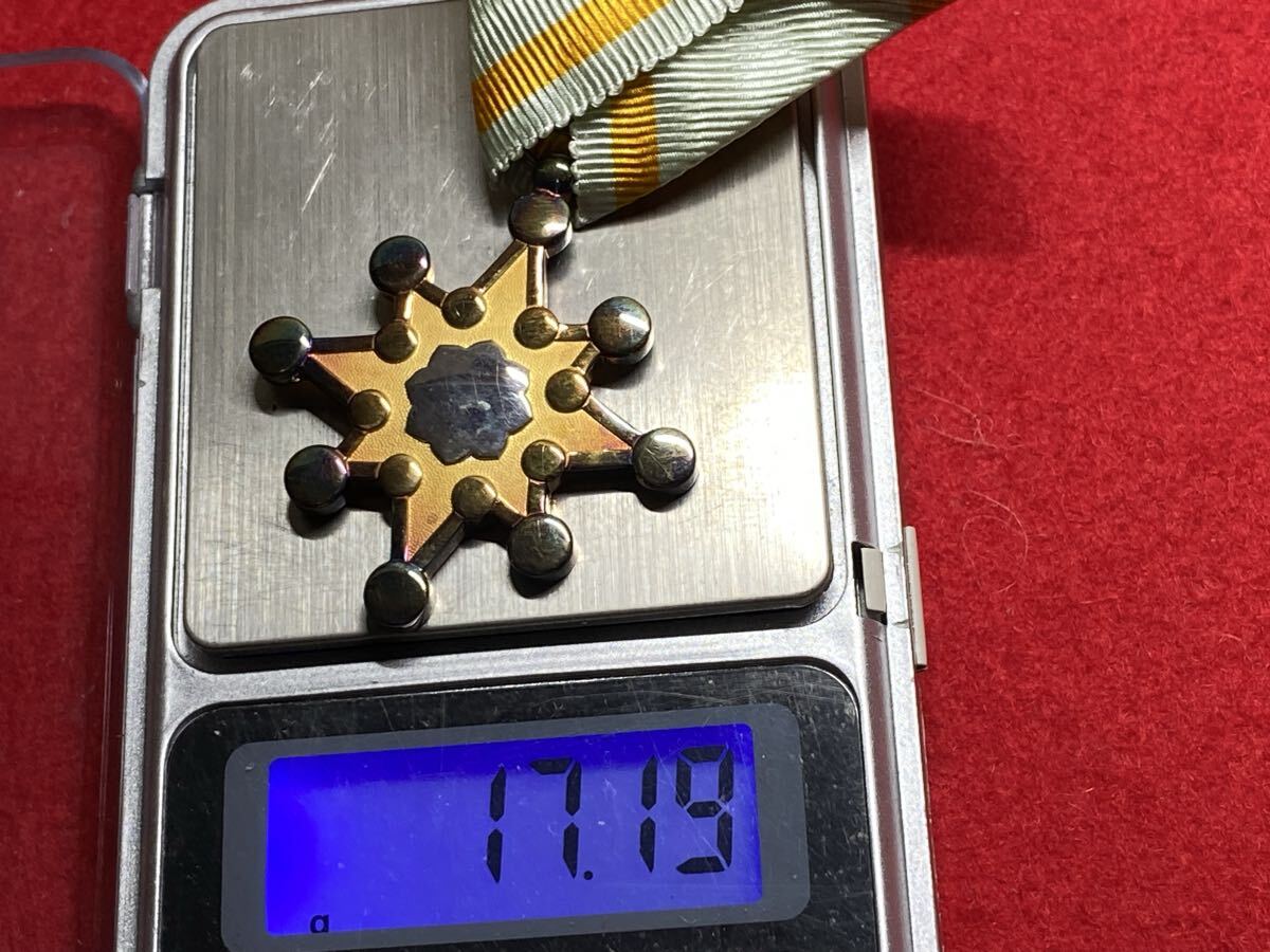 u-5[. 7 и т.п. .. глава ( вместе с коробкой ) ]> серебряный орден знак отличия большой Япония . страна война материалы China полный .