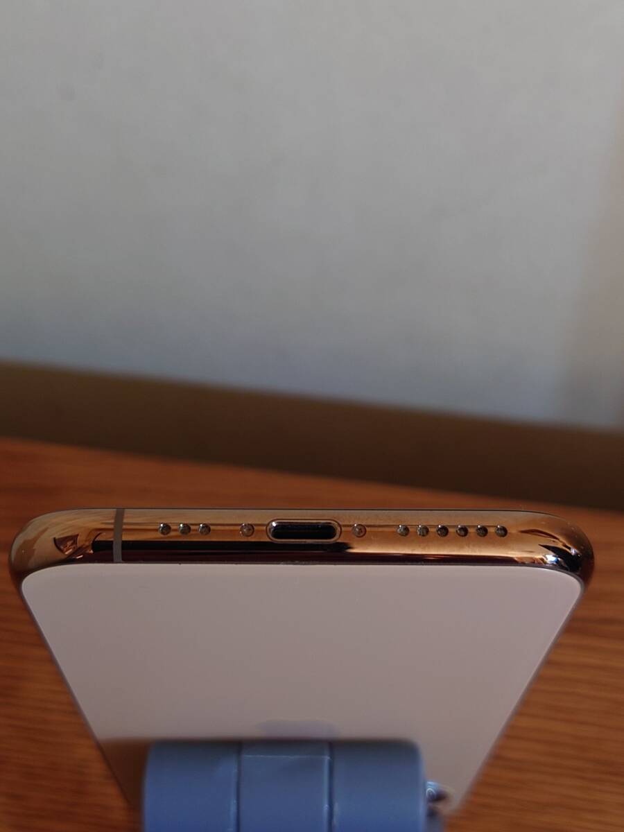 iPhone11Pro 256GB docomo ゴールド　美品_画像5