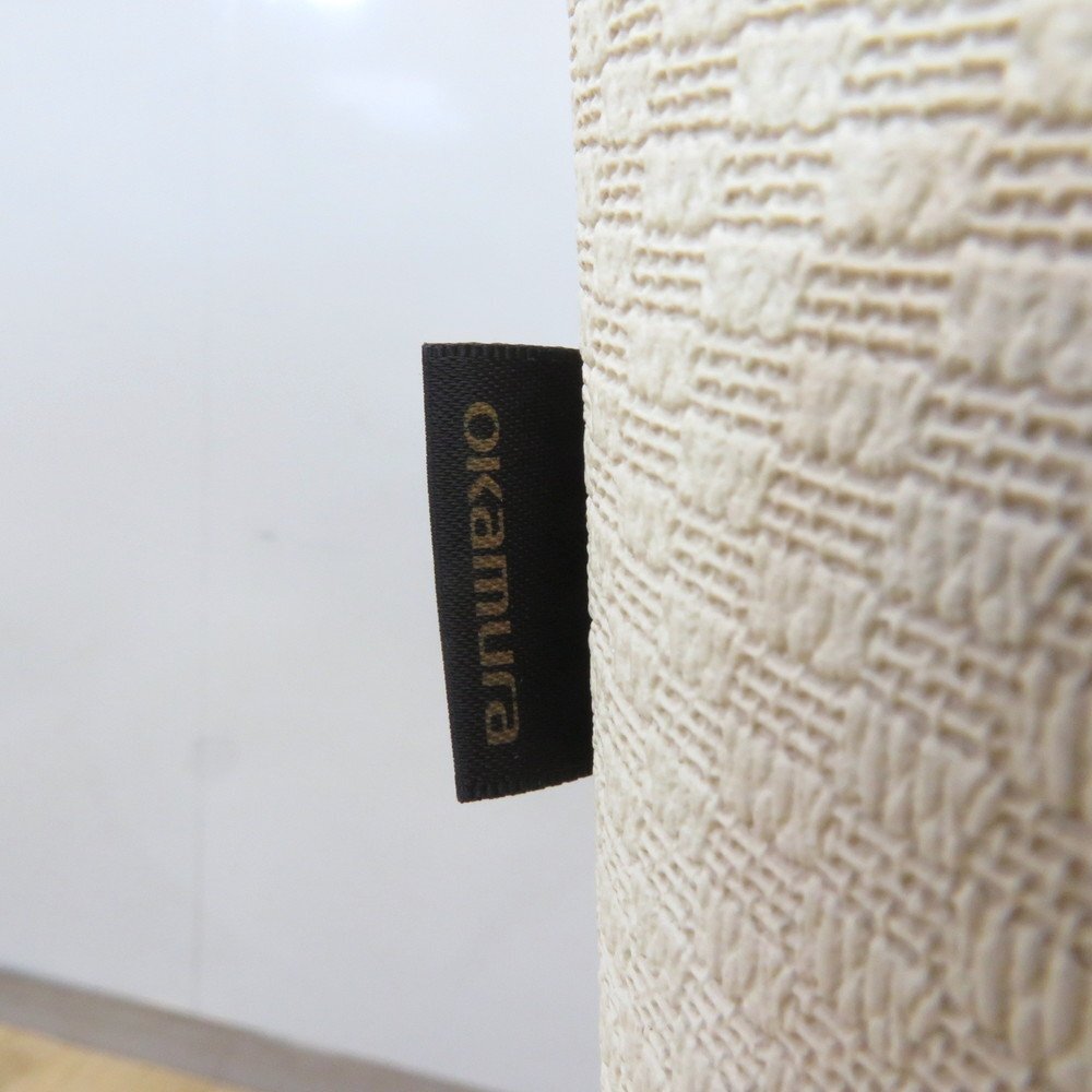 オカムラ ロビーチェア L8E6AB-4218 ベージュ ゲストチェア ビニールレザー 椅子 おしゃれ リビング ダイニング YH19537 中古オフィス家具_画像9