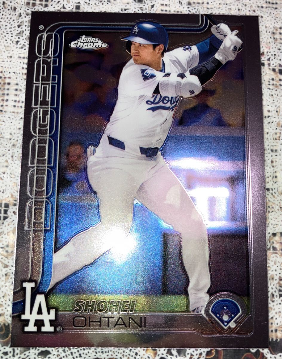 大谷翔平　ベース　Topps Chrome 2025_画像1