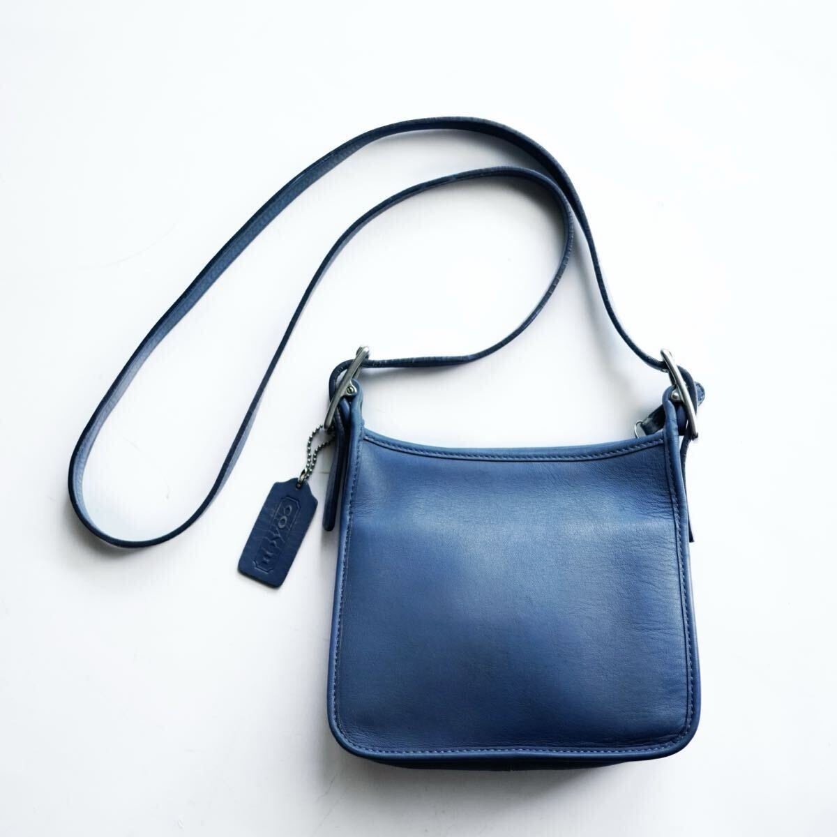 Vintage Coach Janice Legacy Blue Leather Crossbody 6610 OLDCOACH Light Blue Shoulder Bag / オールドコーチ コーチ ショルダーバッグ_画像3