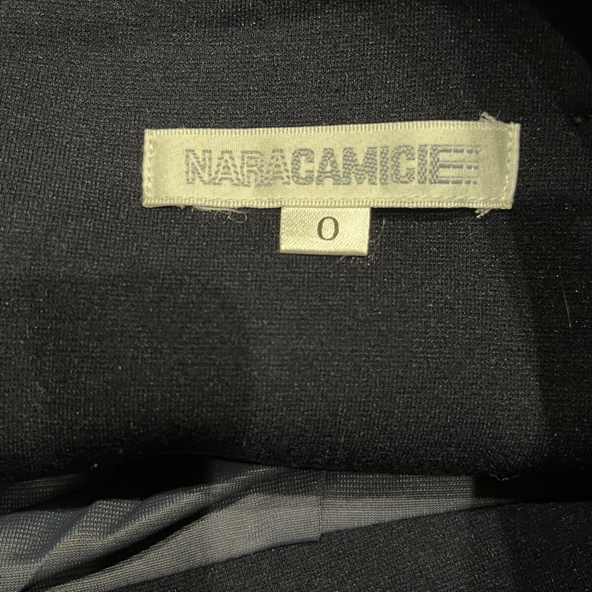 ナラカミーチェ　タイトスカート　紺　水平パネル　後ろスリット　０ NARACAMICIE ネイビー スカート_画像7