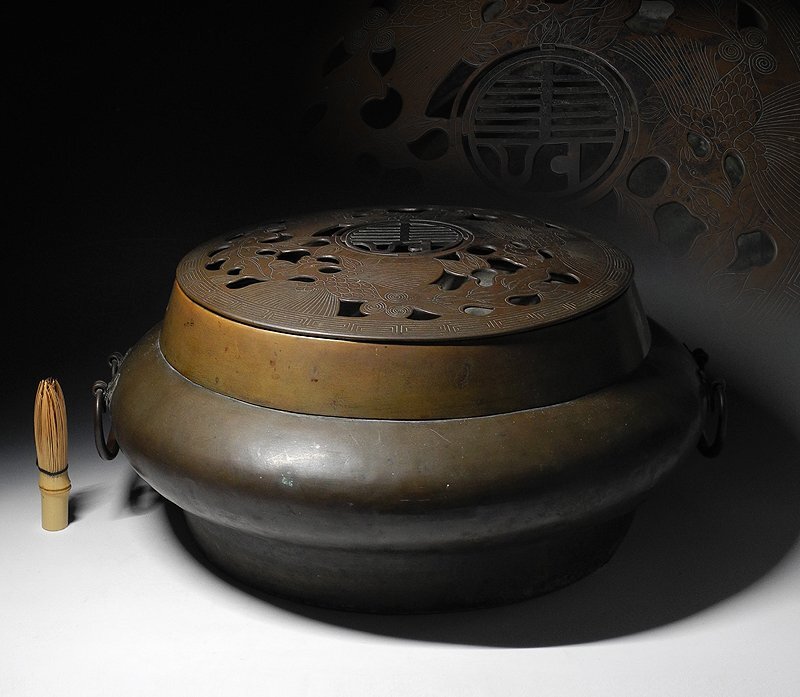緑屋i■ 中国古玩　古銅　大香炉　透かし彫 寿字鳳凰紋火屋　幅約41.5cm　唐物 時代物　i9/10-6885/8-4#140_画像1