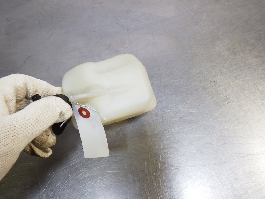 NSR80 бачок радиатора красивый *HC06,NSR50