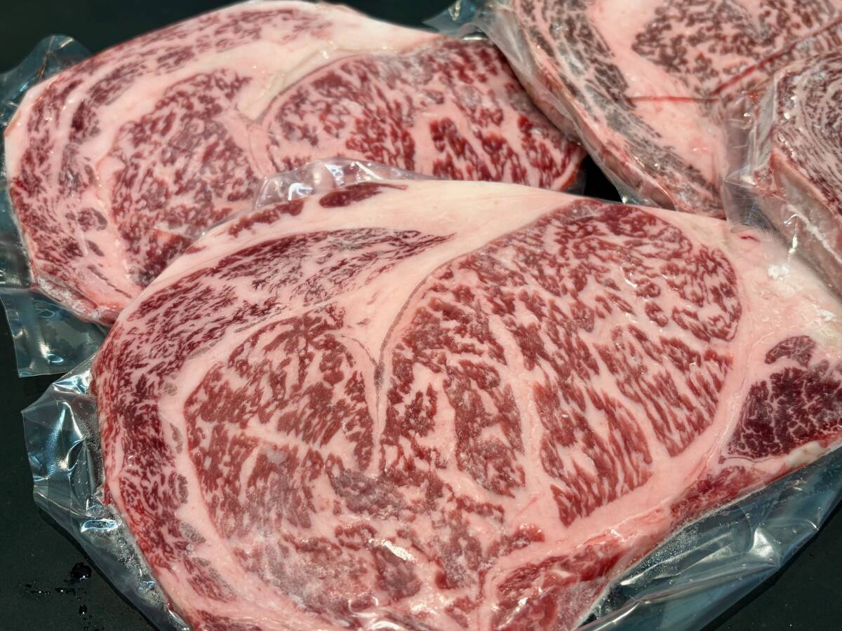 [ распродажа ] предубеждение. самка корова [.. корова ] местного производства корова ребра мясо для жаркого порез . сбрасывание ( сечение ) полная масса 1.0... корова роскошь мягкость стейк на данный момент товар изображение * есть перевод специальная цена *