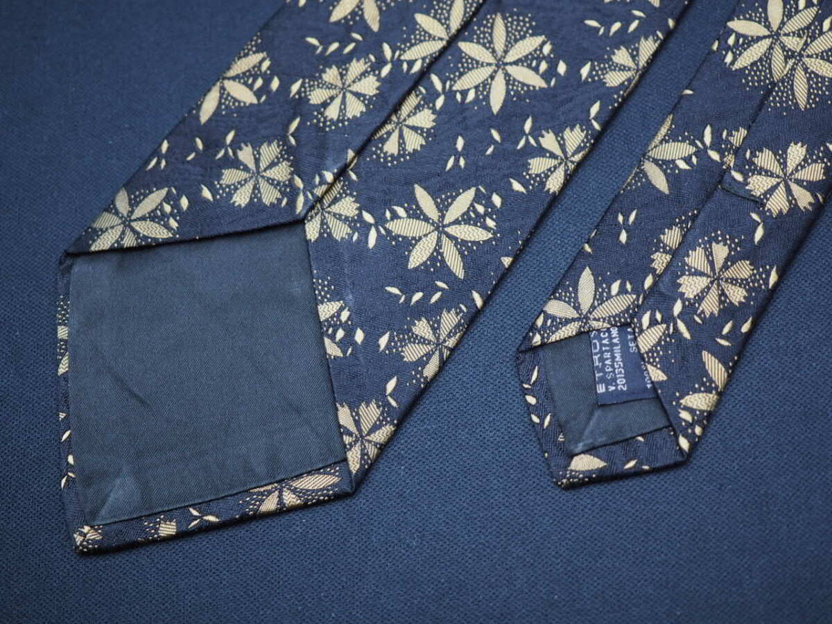  прекрасный товар [ETRO Etro ] G2797 черный оттенок золота SILK бренд галстук б/у одежда хорошая вещь перепродажа скупка 