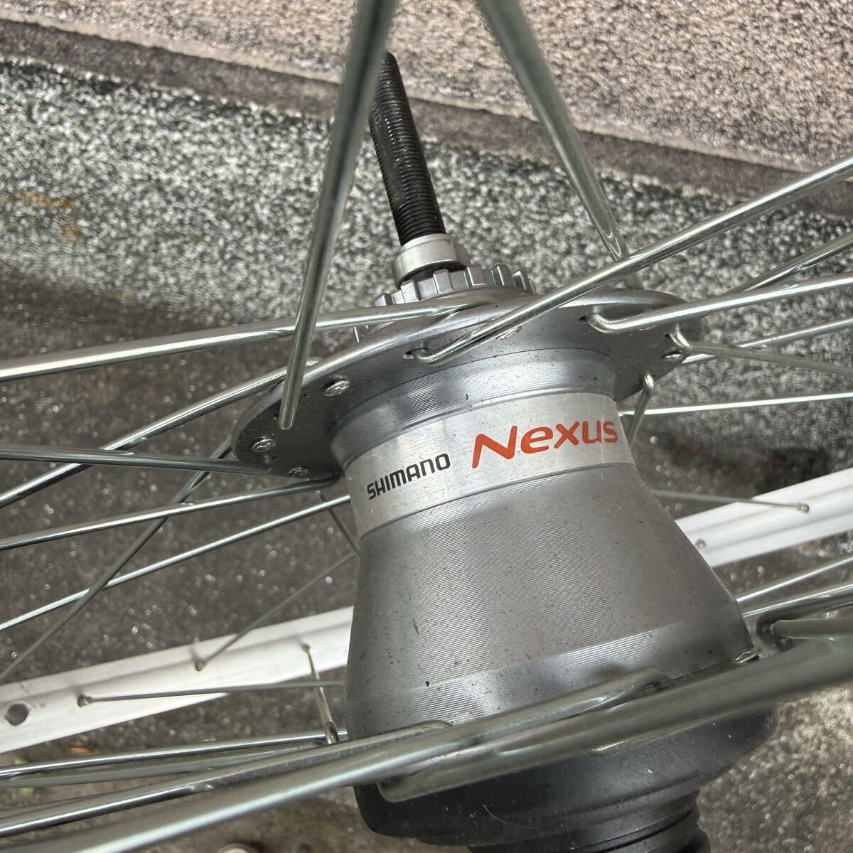 新車取り外し品　リム組　SHIMANO NEXUS SG5R30 INTER5 内装5段　26×1-3/8 ほぼ新品 ハブ リム_画像1