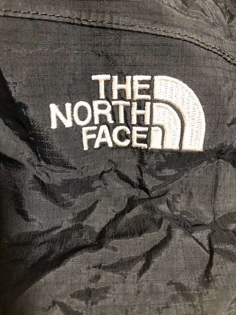 THE NORTH FACE★ザノースフェイス 防水透湿 HYVENT ハイベント マウンテン パーカー ジャケット 刺繍ロゴ 黒 Ｓ_画像4