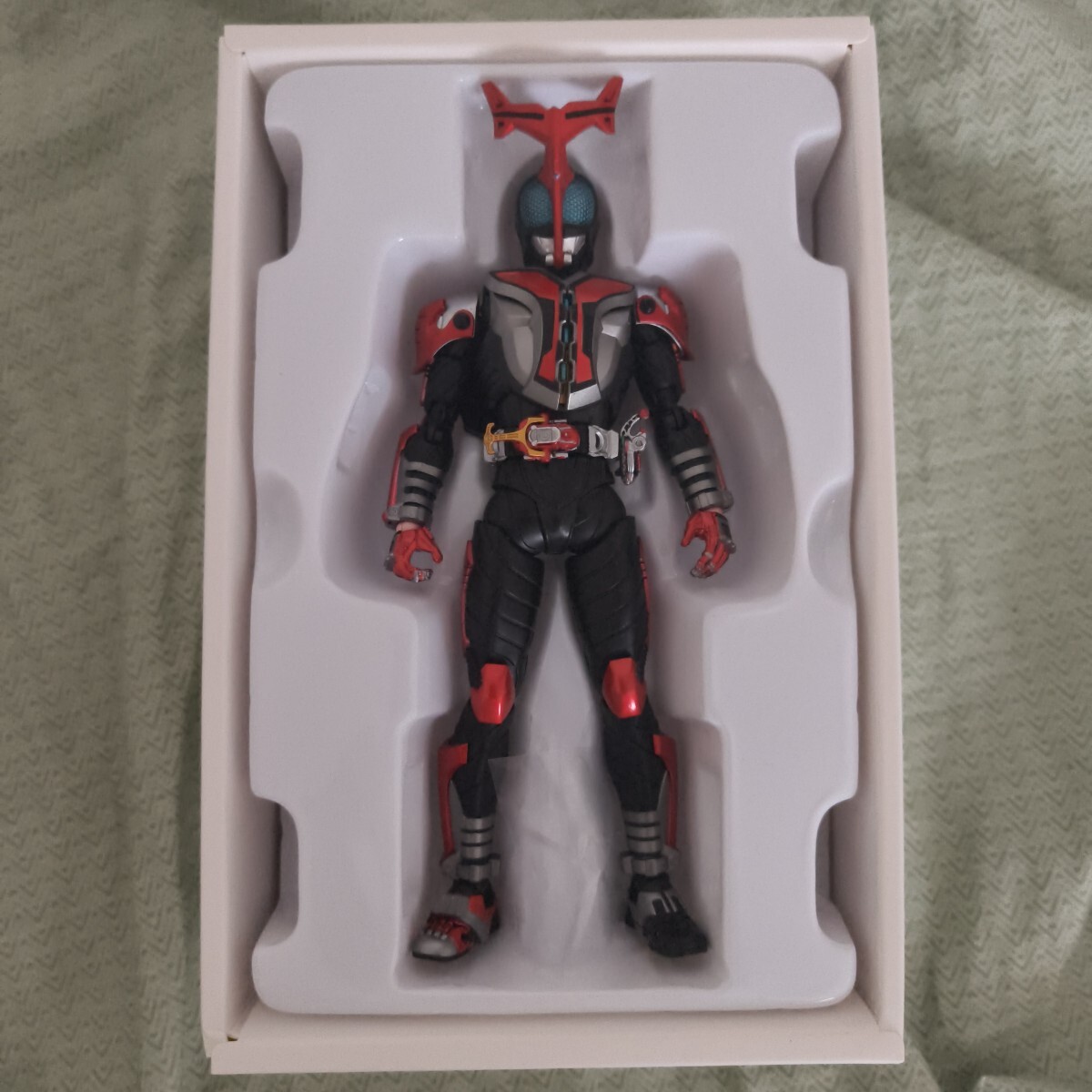 S.H.Figuarts подлинный . гравюра производства закон Kamen Rider Kabuto гипер- пена Bandai figuarts 
