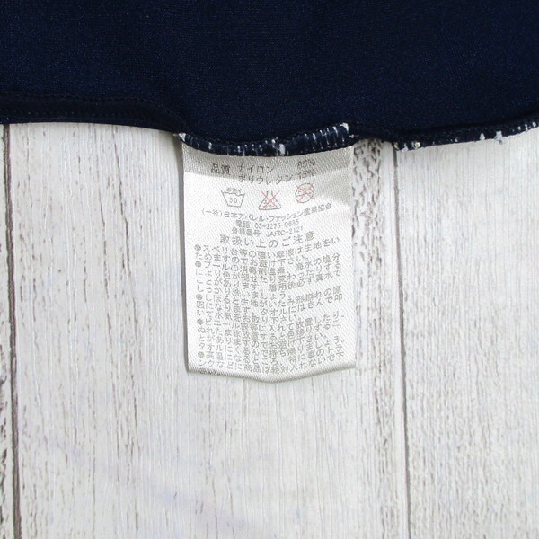 E8890☆競泳水着 女子 140サイズ ジュニア ネイビー 紺黒系 ワンピース ツルスベ 無地 水泳 スイム スイミング プール_画像7