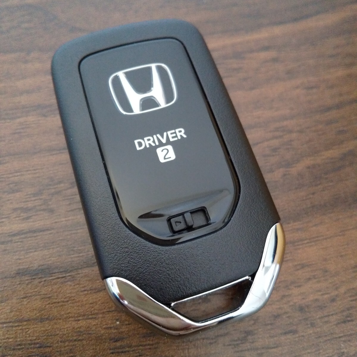 ☆送料無料☆!!超希少 保管未使用 超美品!! ホンダ純正 スマートキー WR-V DRIVER2 2ボタンキーレス 72147-31X-J1_画像1