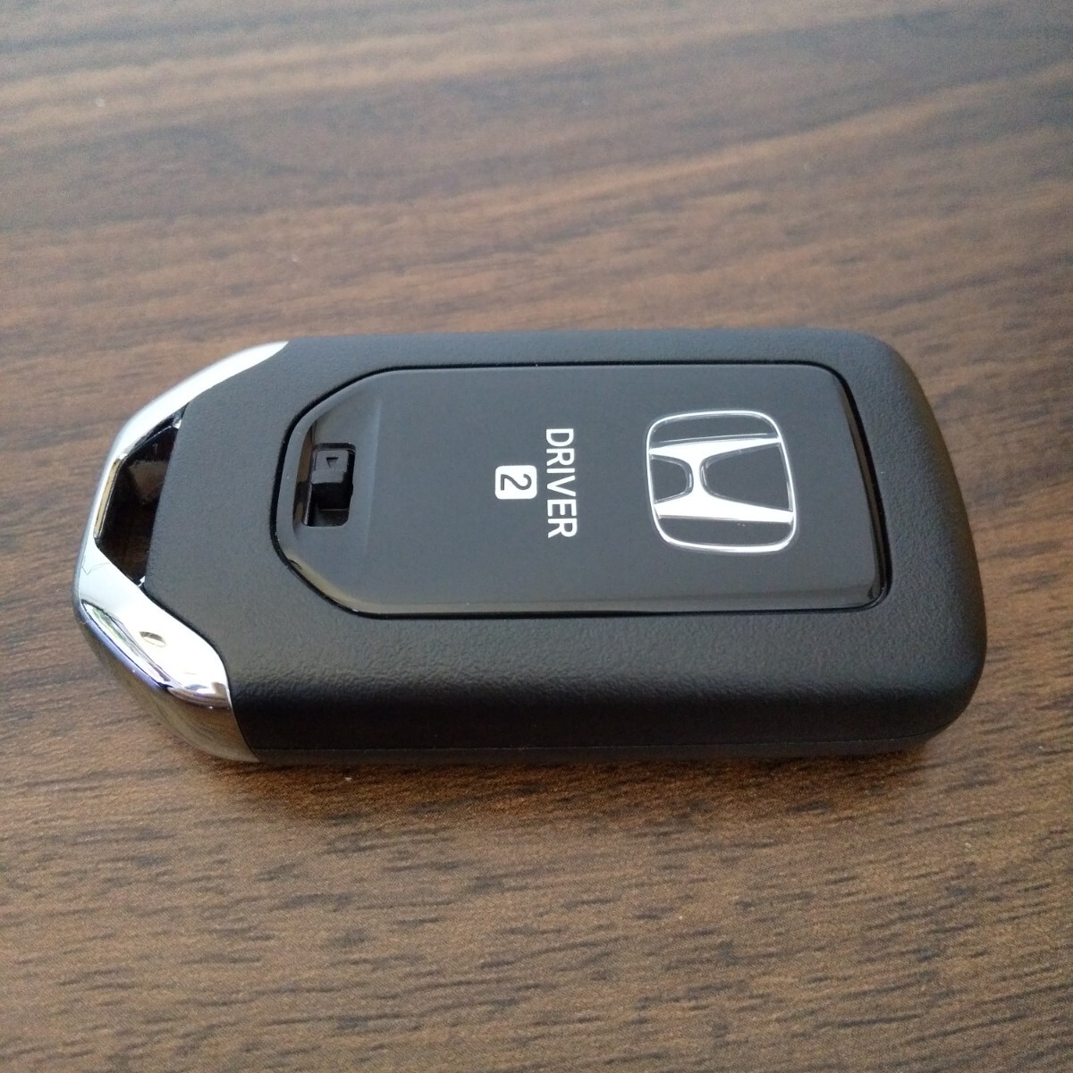 ☆送料無料☆!!超希少 保管未使用 超美品!! ホンダ純正 スマートキー WR-V DRIVER2 2ボタンキーレス 72147-31X-J1_画像5