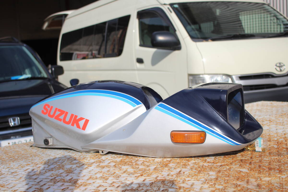 送料 ￥2400 SUZUKI GSX750S S2 GSX1100S カタナ KATANA カタナ 青ライン アオサバ 青鯖 フロント カウル タンク セット GS GSX S2 関東_画像6