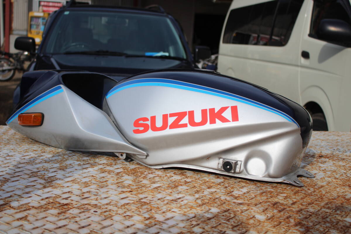 送料 ￥2400 SUZUKI GSX750S S2 GSX1100S カタナ KATANA カタナ 青ライン アオサバ 青鯖 フロント カウル タンク セット GS GSX S2 関東_画像7