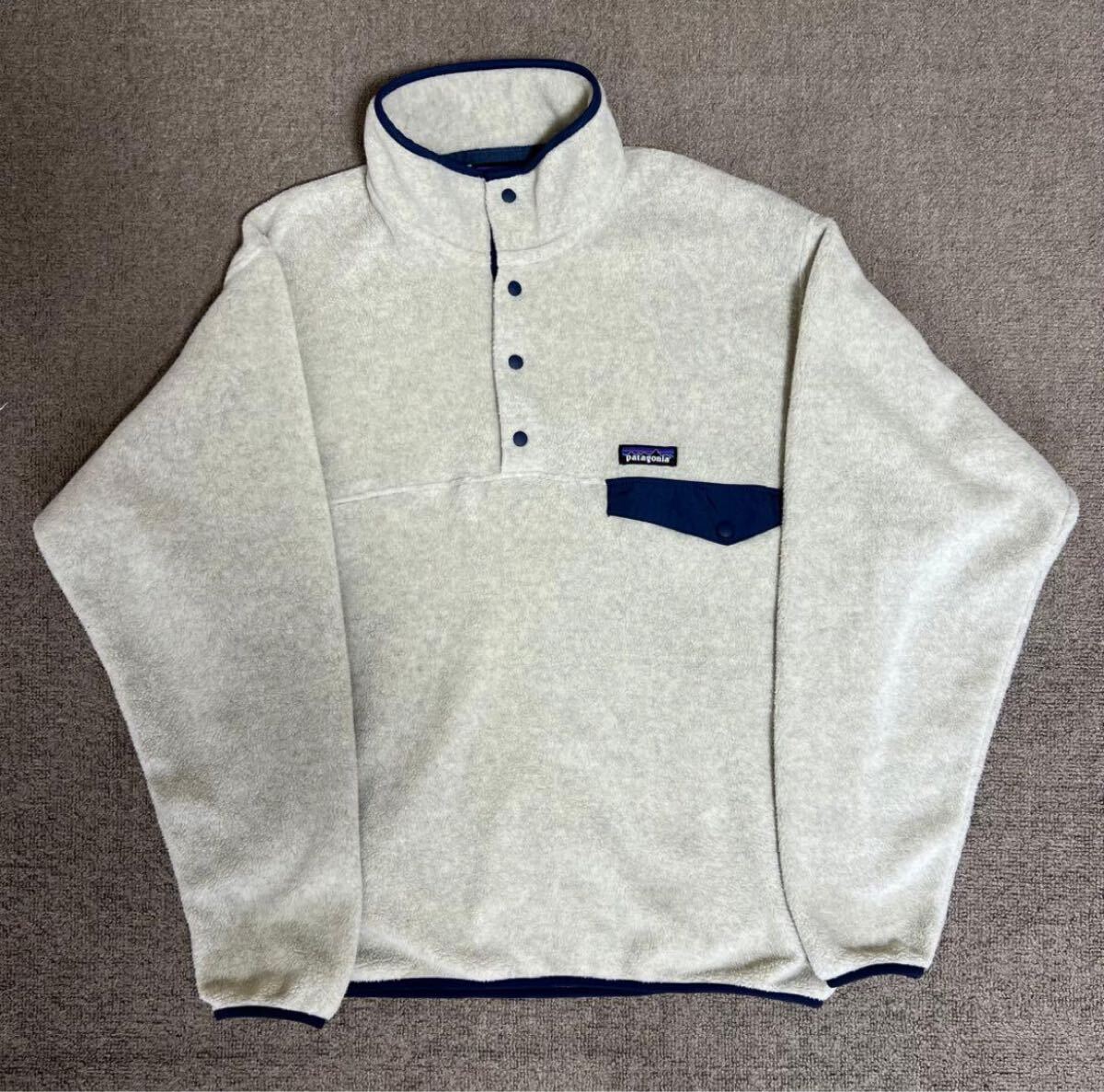 パタゴニア シンチラ スナップT オートミール OAT Mサイズ　プルオーバー フリース patagonia オートミール　ネイビー　1円スタート_画像2