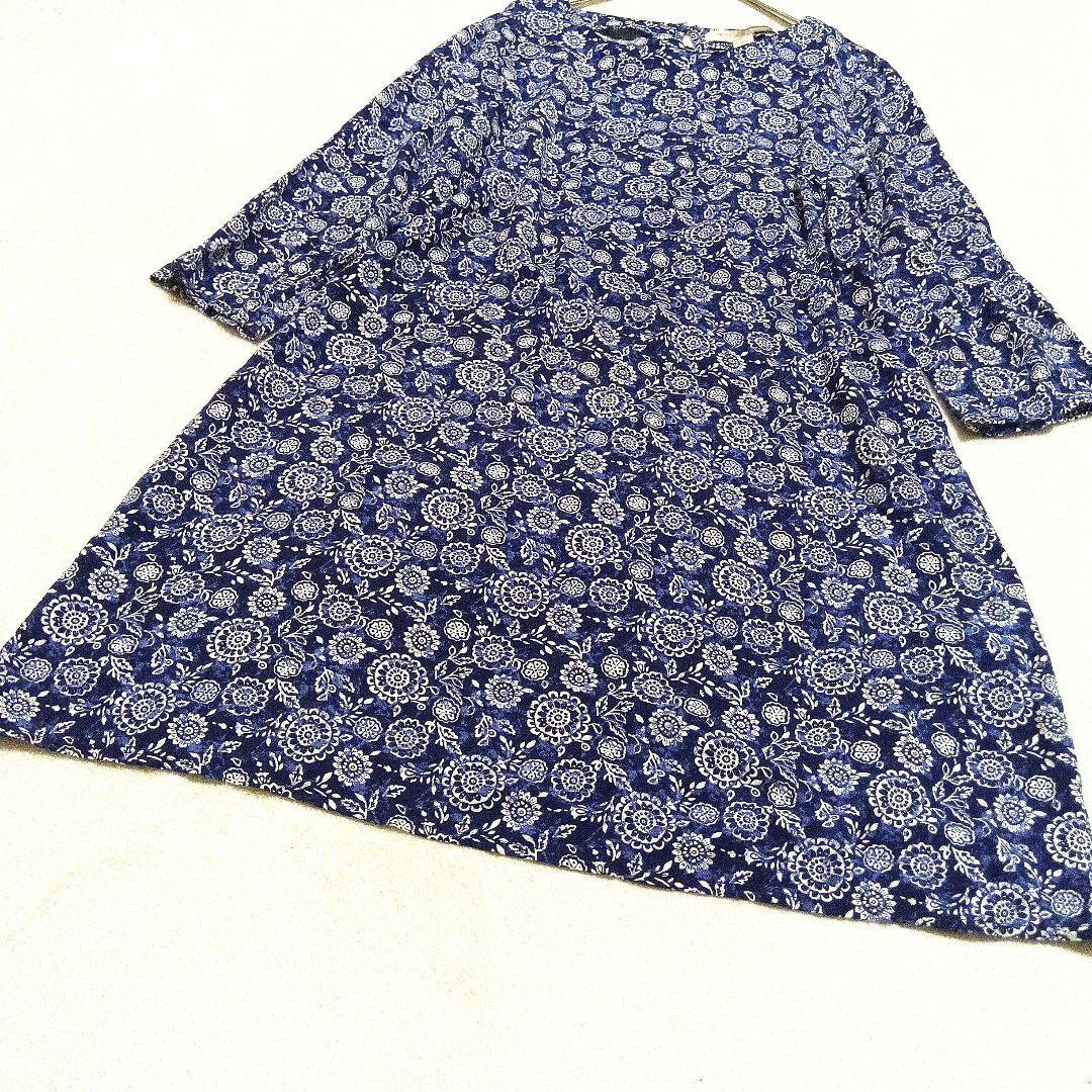 FOREVER21 総柄　七分袖ワンピースM 花柄ネイビー系　ベトナム製 E729FA
