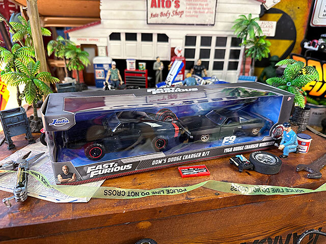 Jada фильм The Fast and The Furious миникар 2 шт. 1/32 ( Dodge Charger R/T&1968 год Dodge Charger широкий ) праздник 
