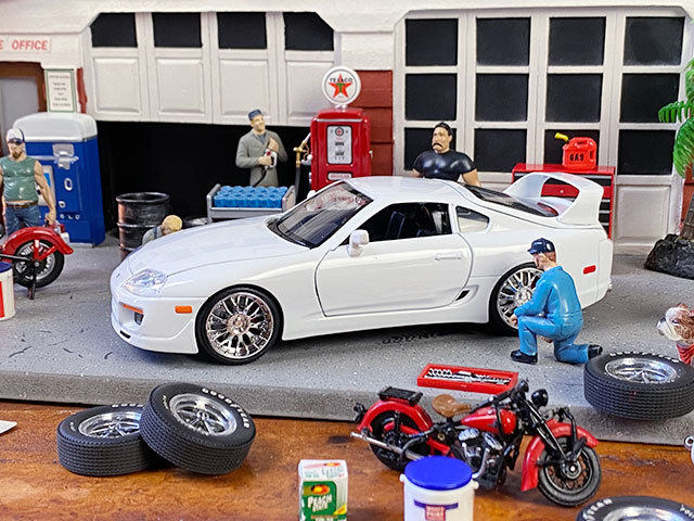  фильм The Fast and The Furious литье под давлением миникар 1/24 шкала ( Brian / Toyota Supra / белый ) # american смешанные товары 