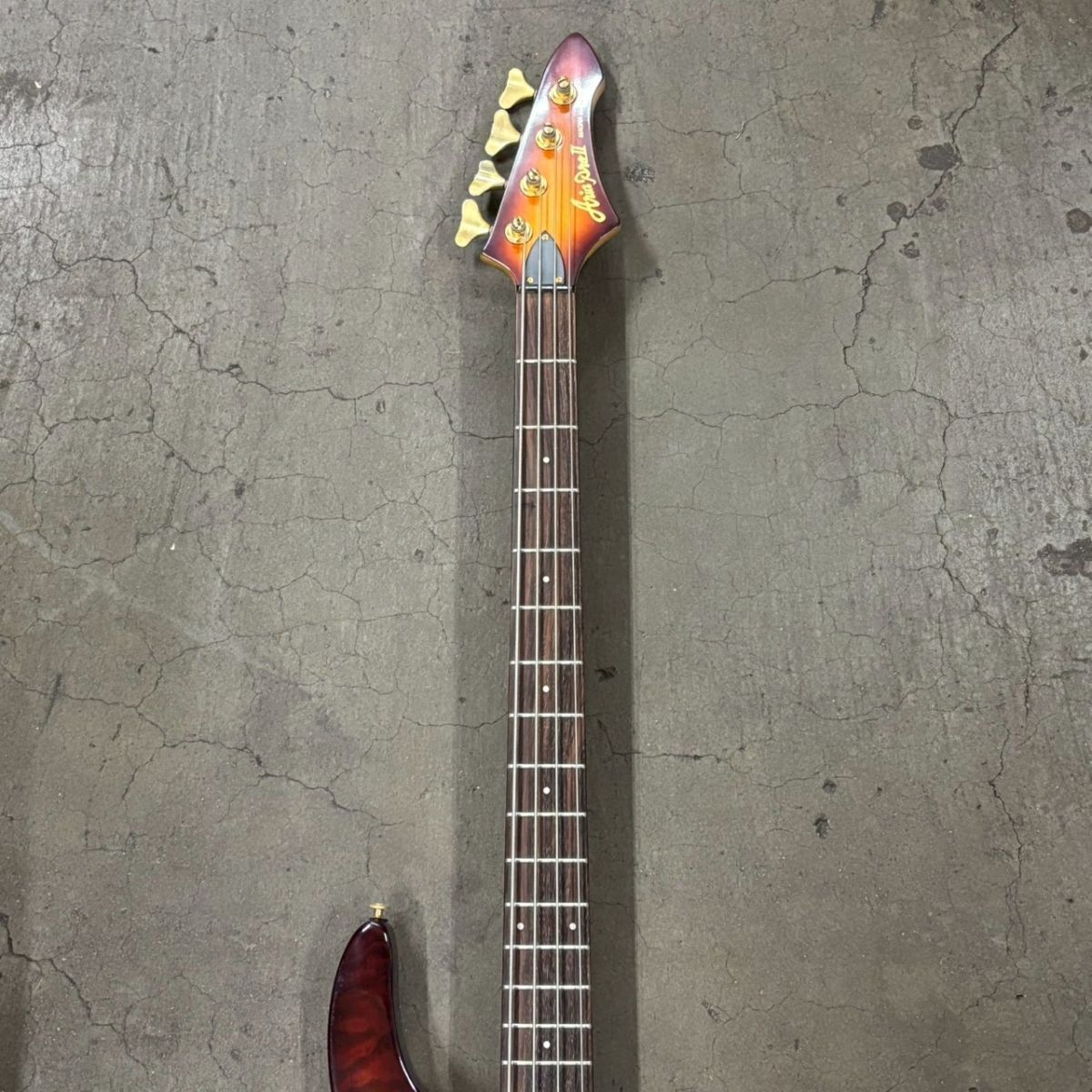 AKK464T Aria Pro ll アリア プロ ツー MAGNA series マグナシリーズ エレクトリックベース 4弦 ブラウン系 ソフトケース付き_画像2