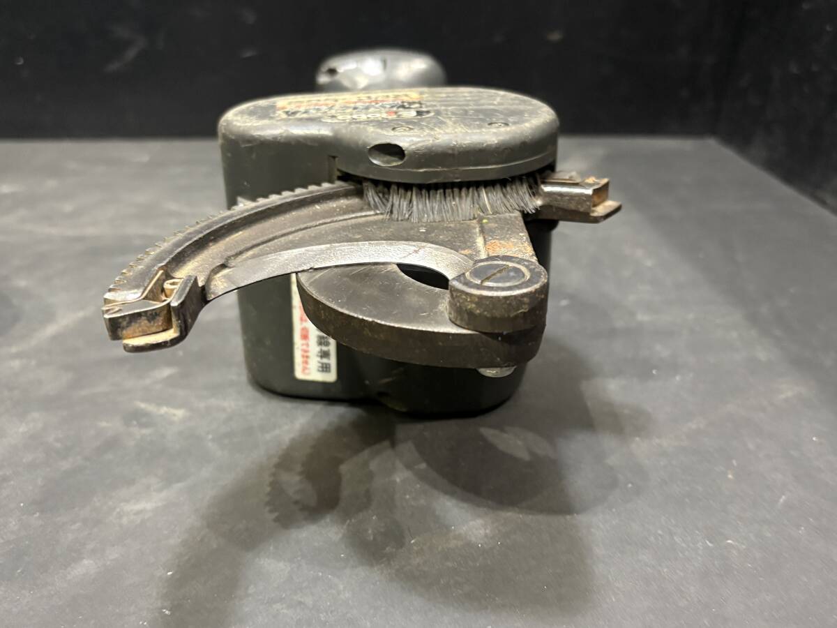 イズミ IZUMI 泉精器 充電式 ケーブルカッター REC-50B 充電器/ケース付き 電動工具 電気工事 配線工事 切断 動作未確認 現状品 AK057100P_画像7