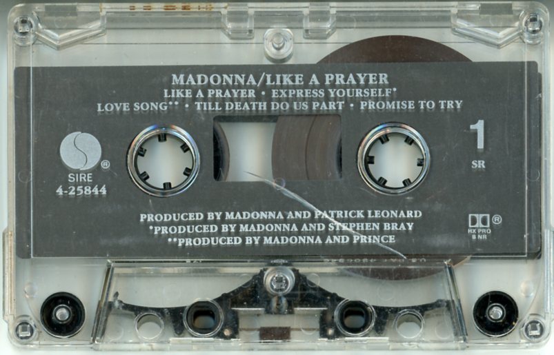 B96・カセットテープ　マドンナ　MADONNA “LIKE A PRAYER”